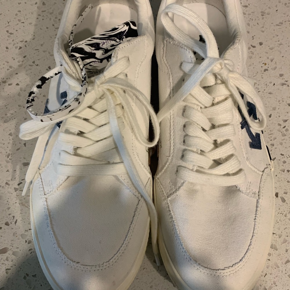 Off White Low Vulcanized Sneakers Authentic